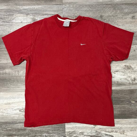 Nike Y2K 2000s Red & White Mens L Mini Swoosh Short Sleeve Cotton T-Shirt Sporty - Picture 1 of 8